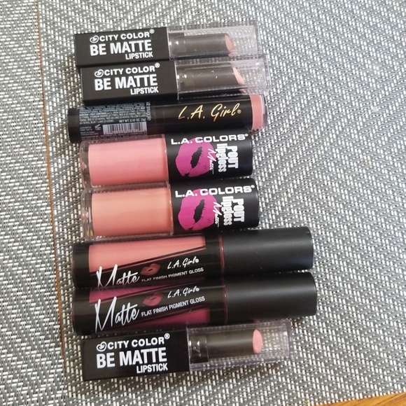 L.A Other - 💄Matte Lipsticks bundle💄